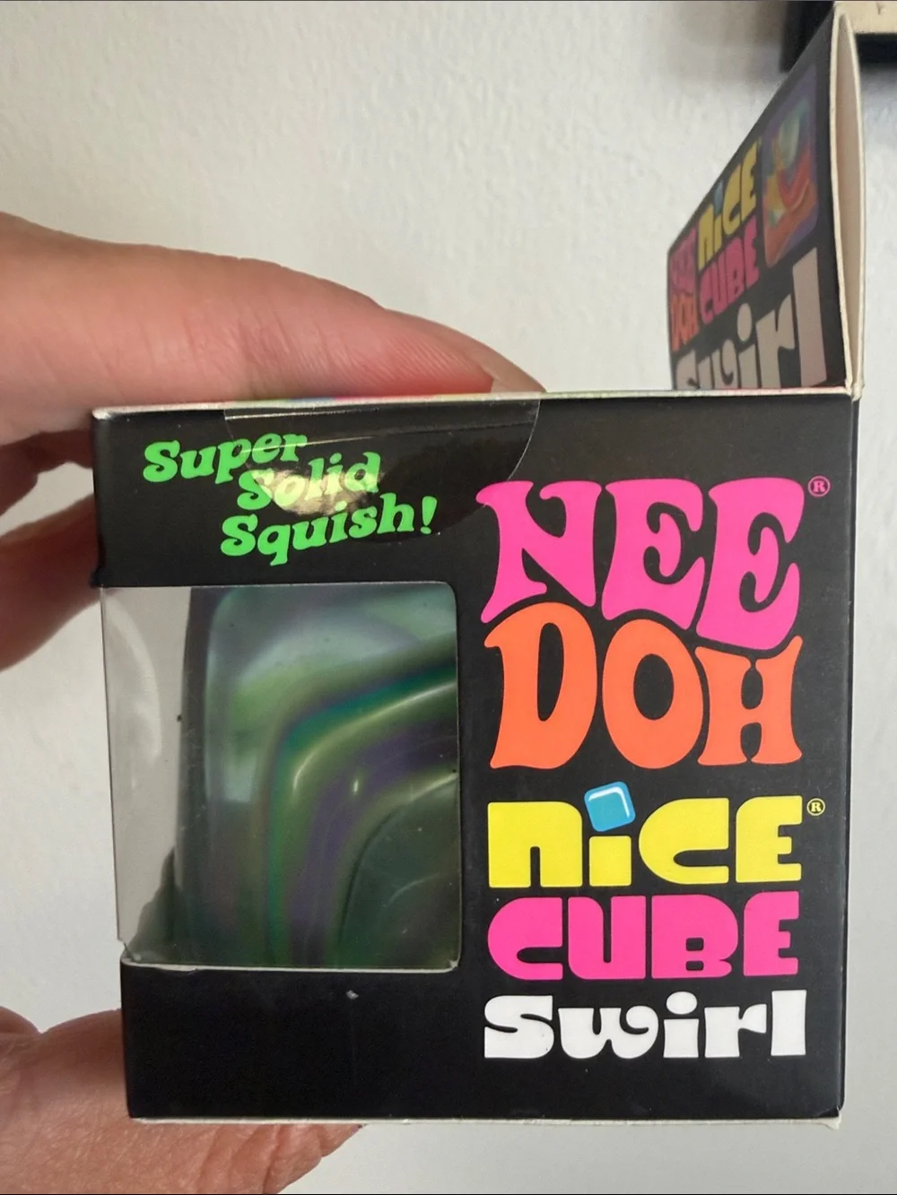 Nice Cube Swirl Super Solid Squish - Green & Purple